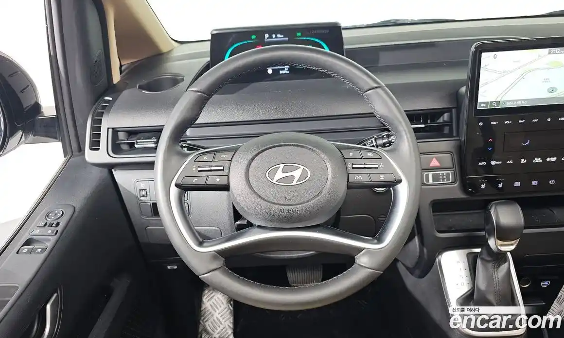 Hyundai Staria 2025 1.6 Автомат в Москве № 43266, фото 15