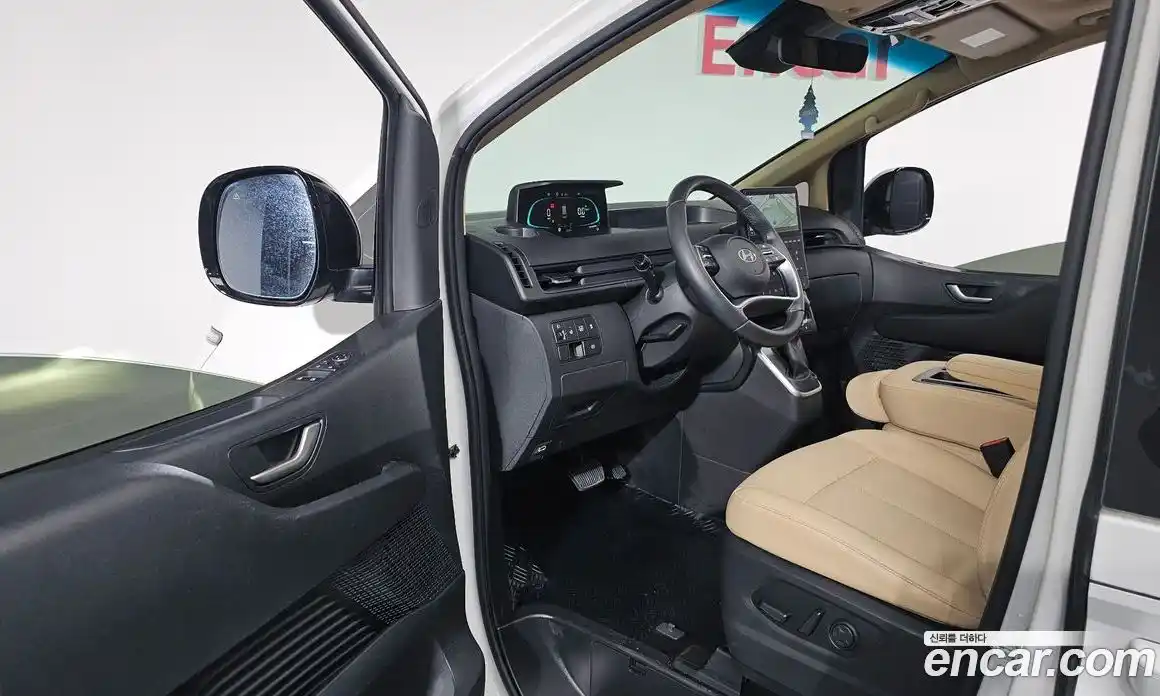 Hyundai Staria 2025 1.6 Автомат в Москве № 43266, фото 6