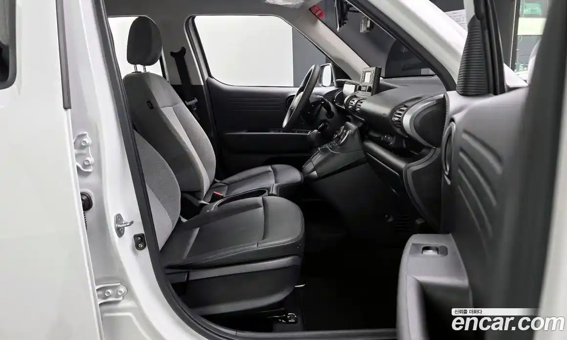 Hyundai Casper 2024 1.0 Автомат в Москве № 44062, фото 10