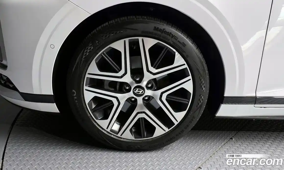 Hyundai Grandeur 2023 2.5 Автомат в Москве № 45221, фото 18