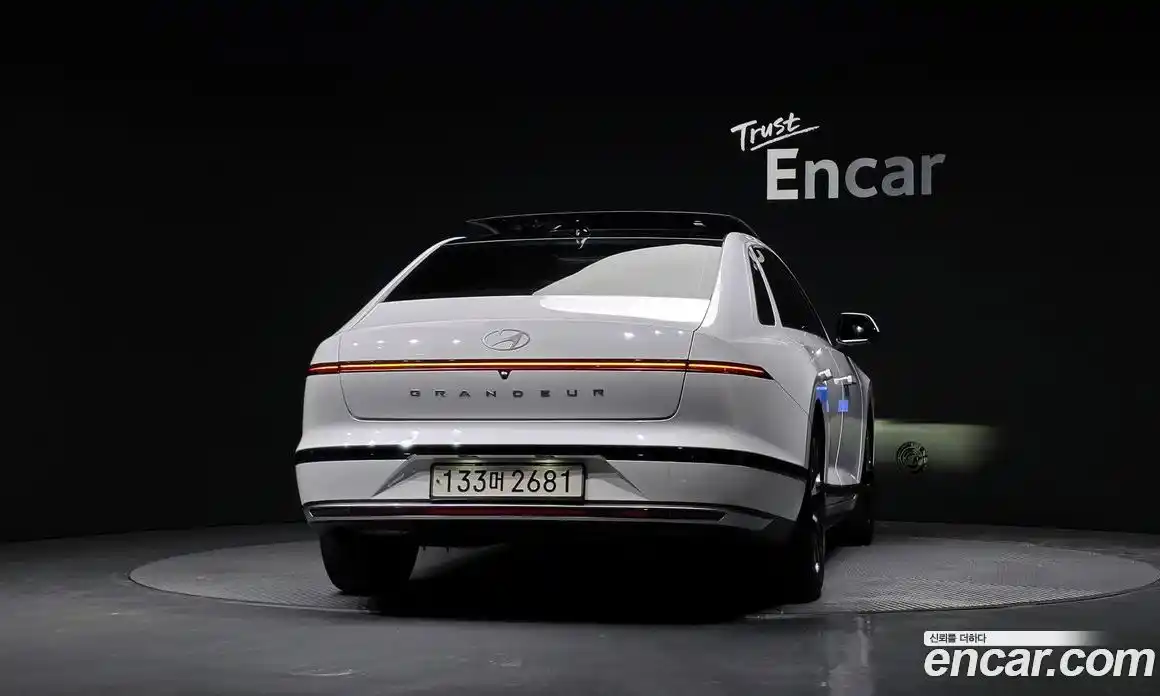 Hyundai Grandeur 2023 2.5 Автомат в Москве № 45221, фото 4