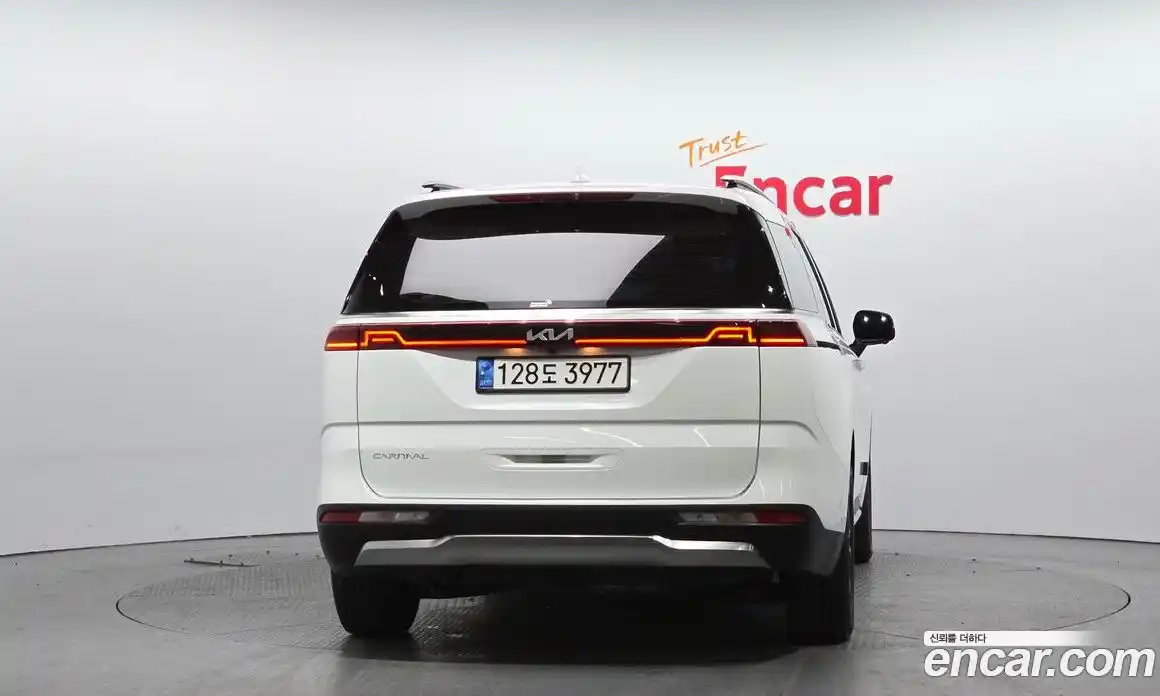 Kia Canival 2023 2.2 Автомат в Москве № 53161, фото 16