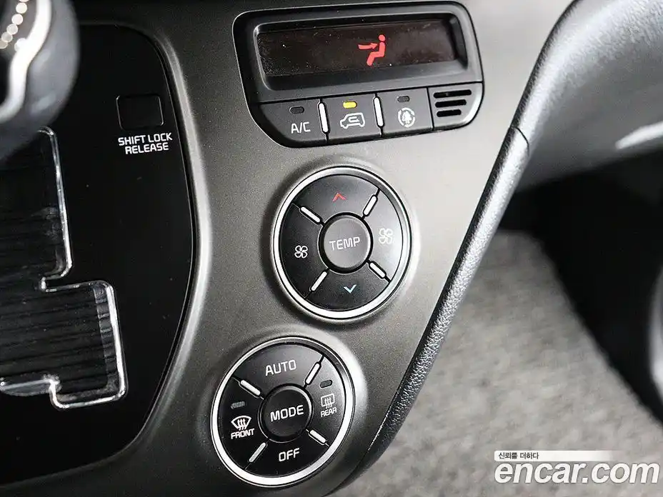 Kia Ray 2024 1.0 Автомат в Москве № 53998, фото 16