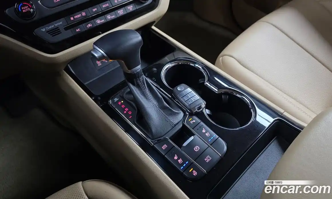 Kia Canival 2019 2.2 Автомат в Москве № 55860, фото 11