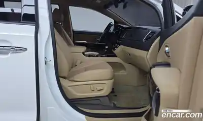 Kia Canival 2019 2.2 Автомат в Москве № 55860, миниатюра 4