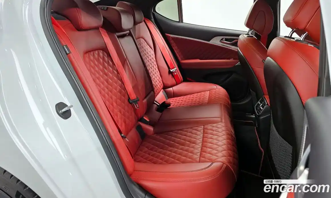 Genesis G70 2023 2.0 Автомат в Москве № 56344, фото 12