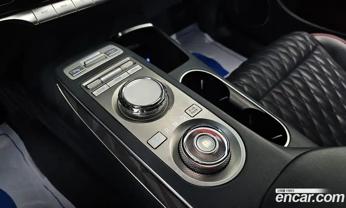 Genesis GV70 2021 2.2 Автомат в Москве № 56927, фото 20