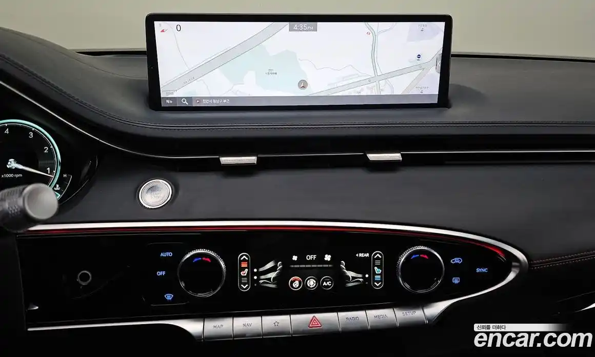 Genesis GV70 2021 2.2 Автомат в Москве № 56927, фото 9