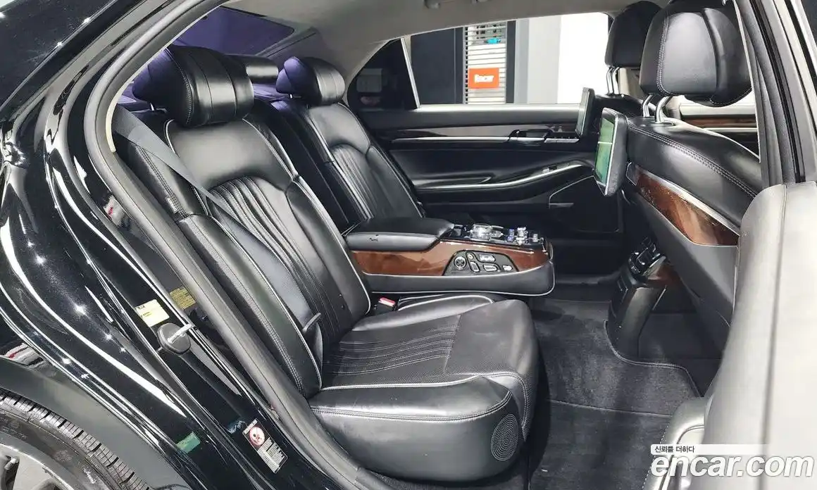 Genesis EQ900 2017 3.8 Автомат в Москве № 57243, фото 8