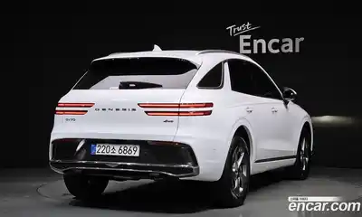 Genesis GV70, 2025
