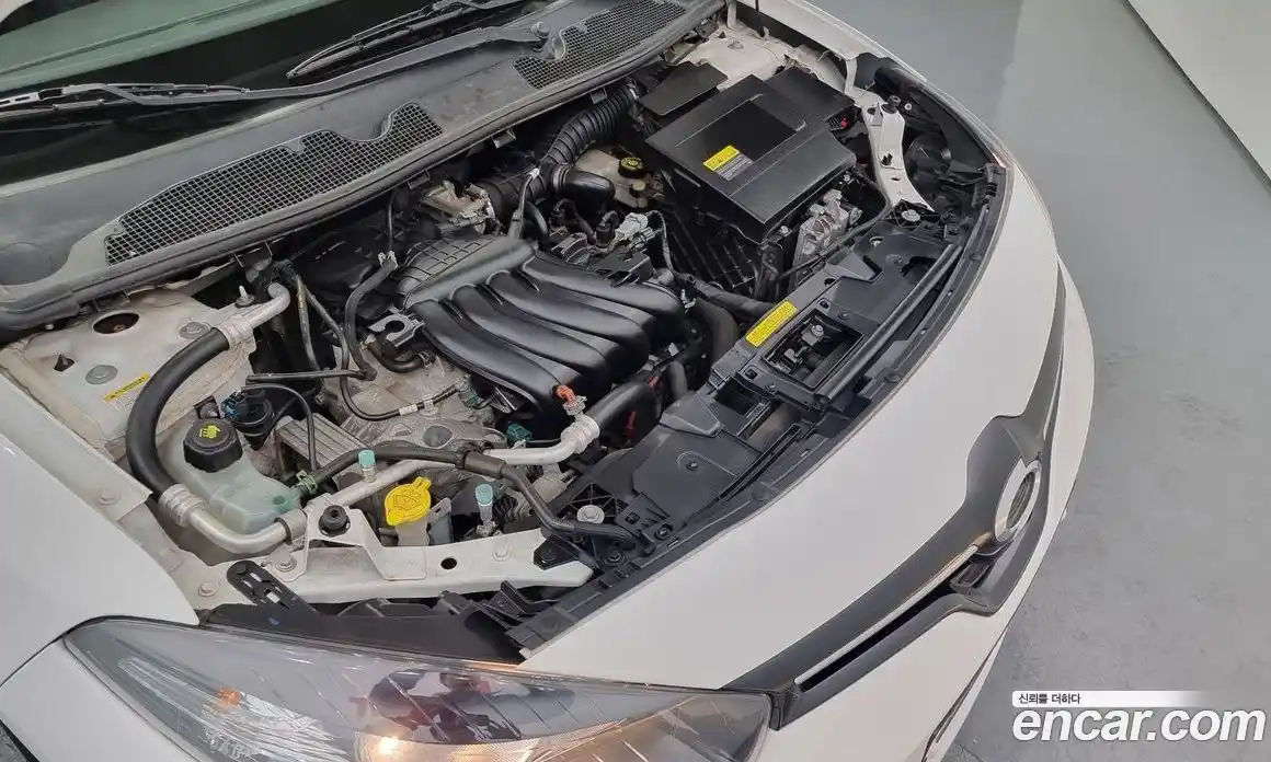 Renault SM3 2015 1.6 Автомат в Москве № 63327, фото 16