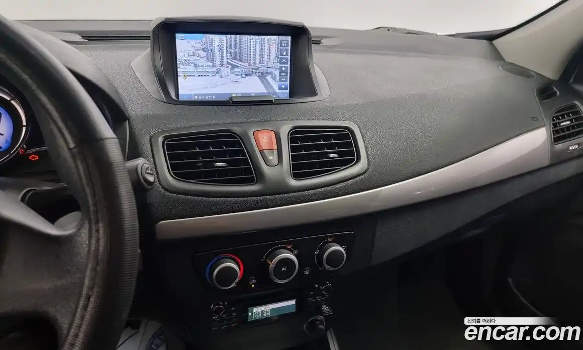 Renault SM3 2015 1.6 Автомат в Москве № 63327, фото 9