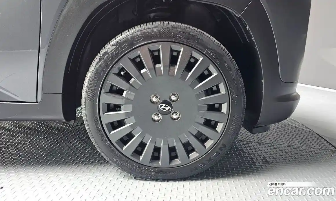 Hyundai Casper 2023 1.0 Автомат в Москве № 8069, фото 17