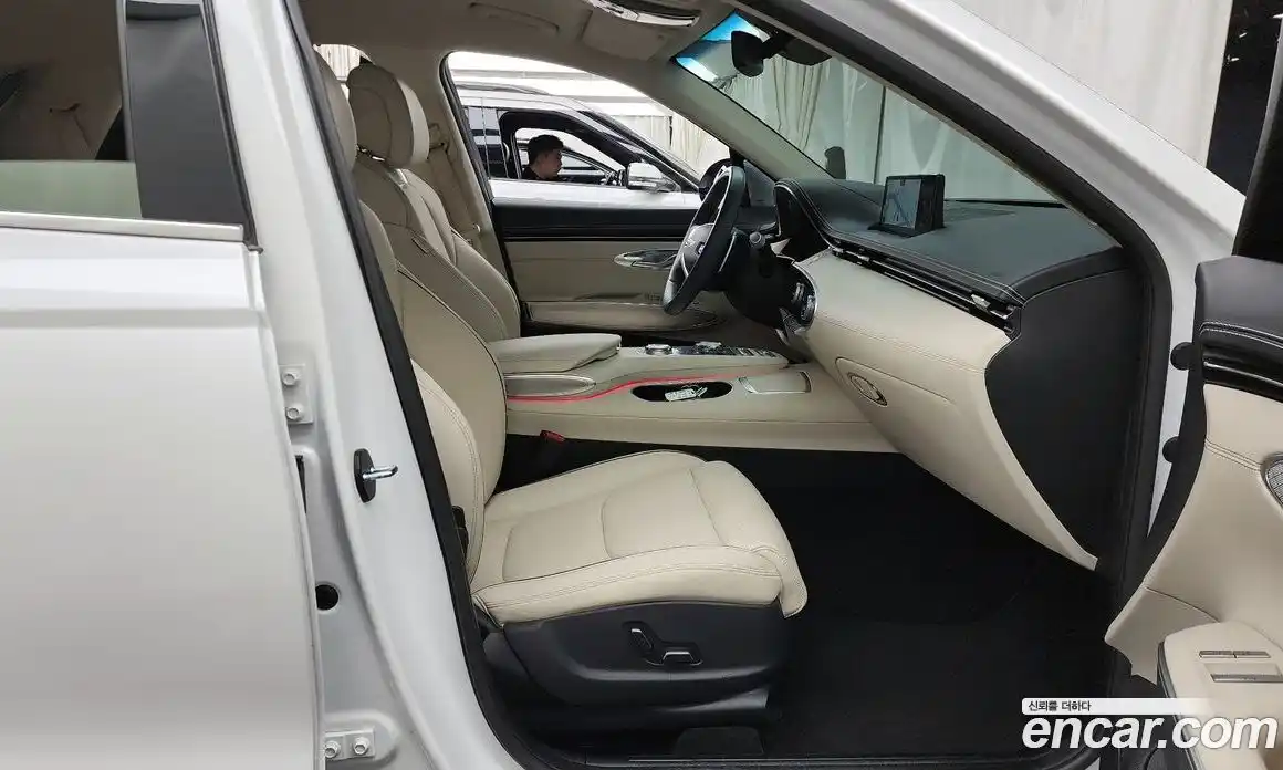 Genesis GV70 2024 2.5 Автомат в Москве № 80955, фото 7