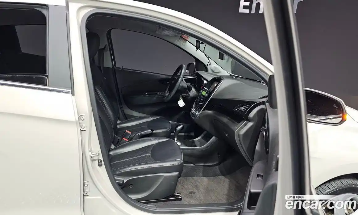 Chevrolet Spark 2017 1.0 Автомат в Москве № 104418, фото 12