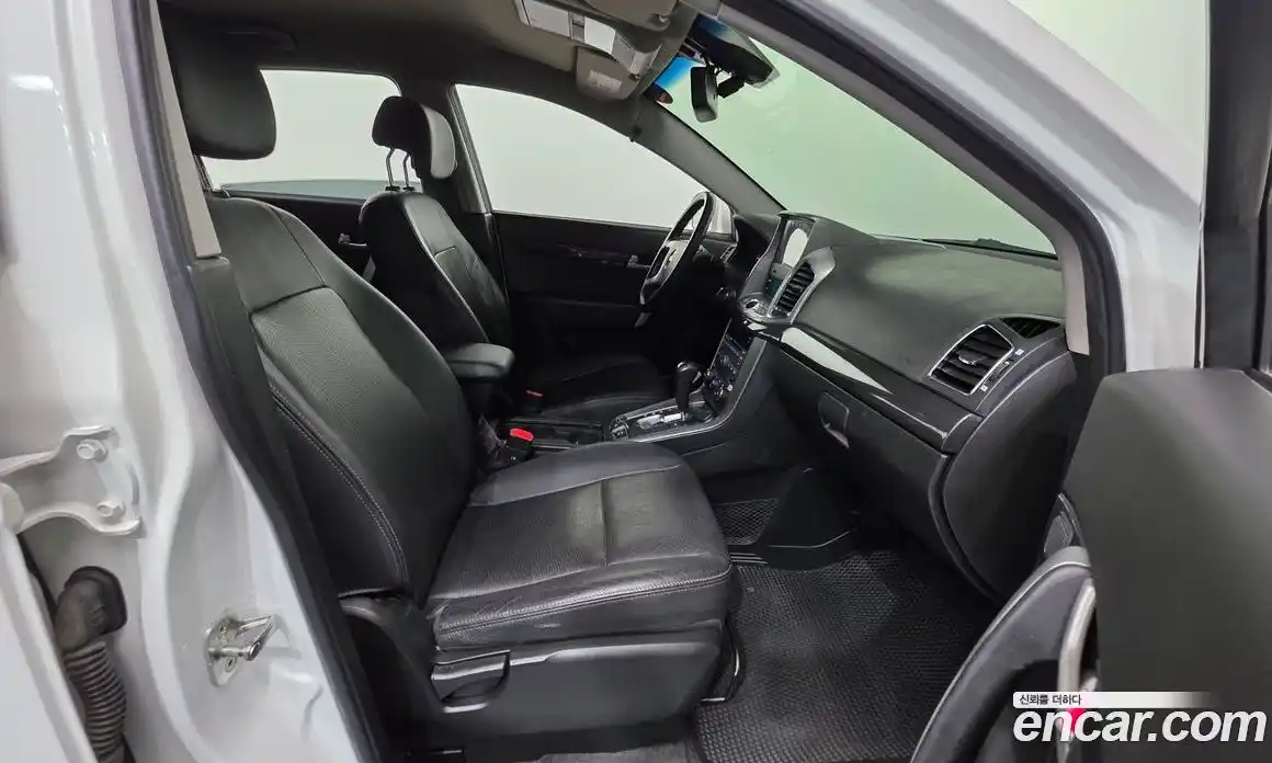 Chevrolet Captiva 2015 2.0 Автомат в Москве № 104442, фото 15