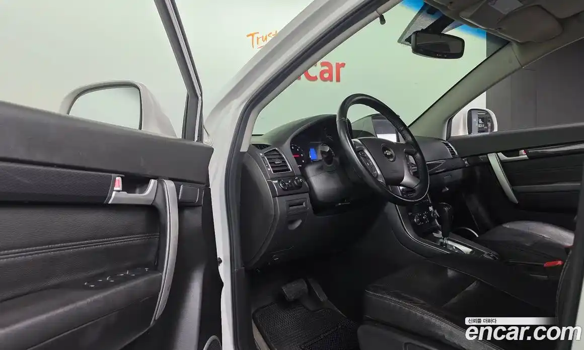 Chevrolet Captiva 2015 2.0 Автомат в Москве № 104442, фото 4