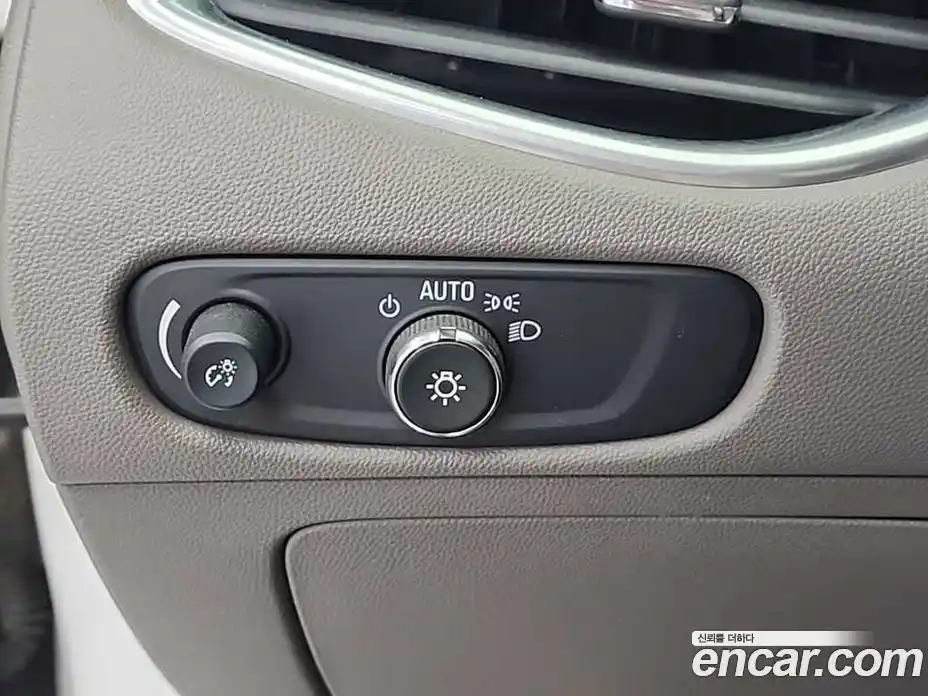 Chevrolet Malibu 2017 2.0 Автомат в Москве № 104888, фото 17