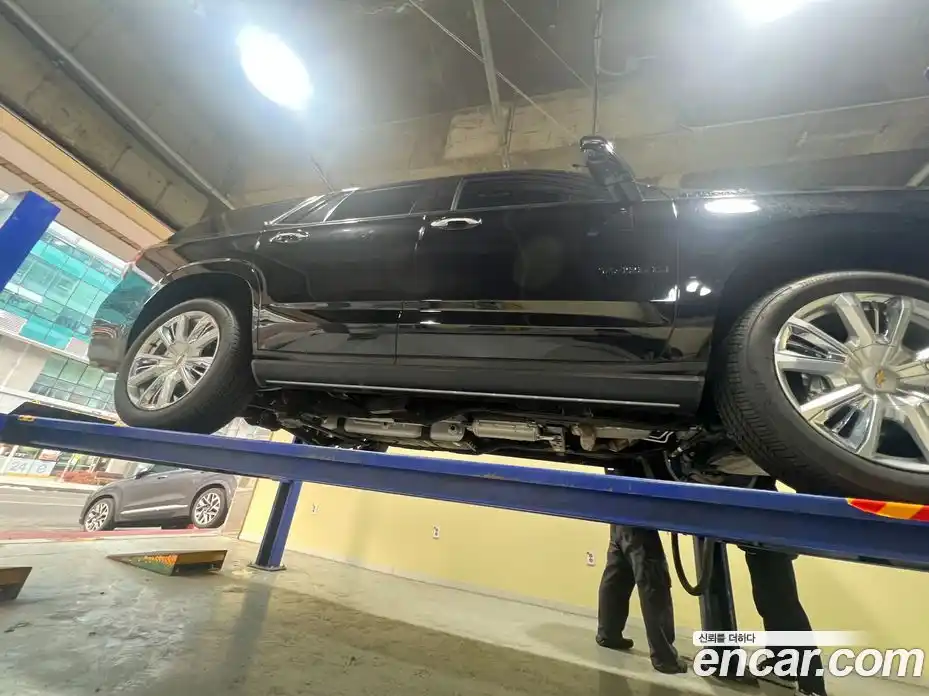 Chevrolet Tahoe 2023 6.2 Автомат в Москве № 105162, фото 17