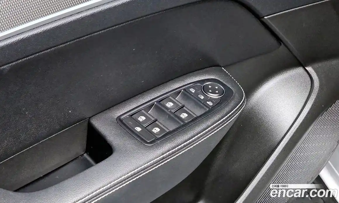 Renault XM3 2023 1.6 Автомат в Москве № 106023, фото 9