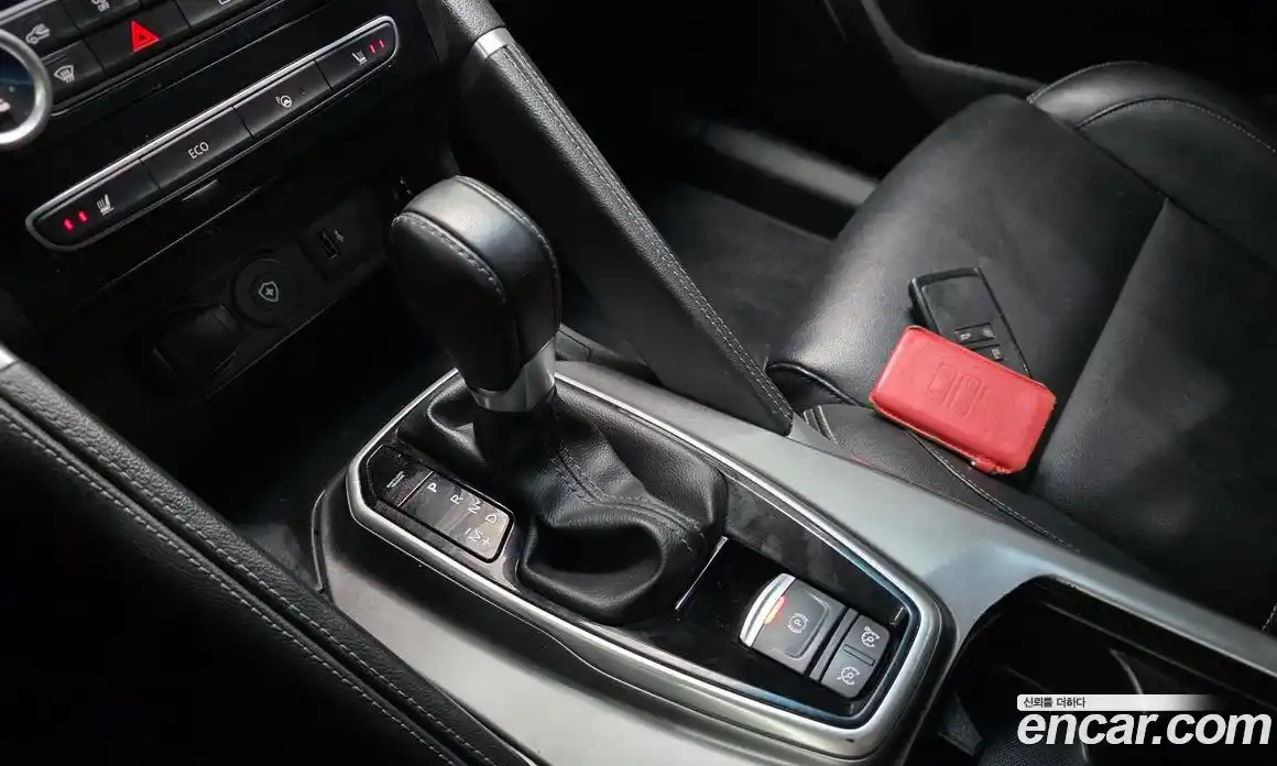 Renault QM6 2024 2.0 Автомат в Москве № 107156, фото 15