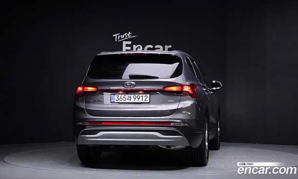 Hyundai Santa Fe 2021 2.2 Автомат в Москве № 108632, фото 9