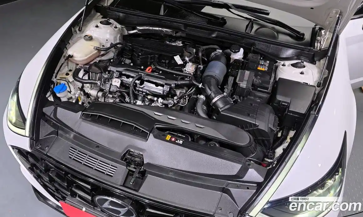 Hyundai Sonata 2022 1.6 Автомат в Москве № 110027, фото 13