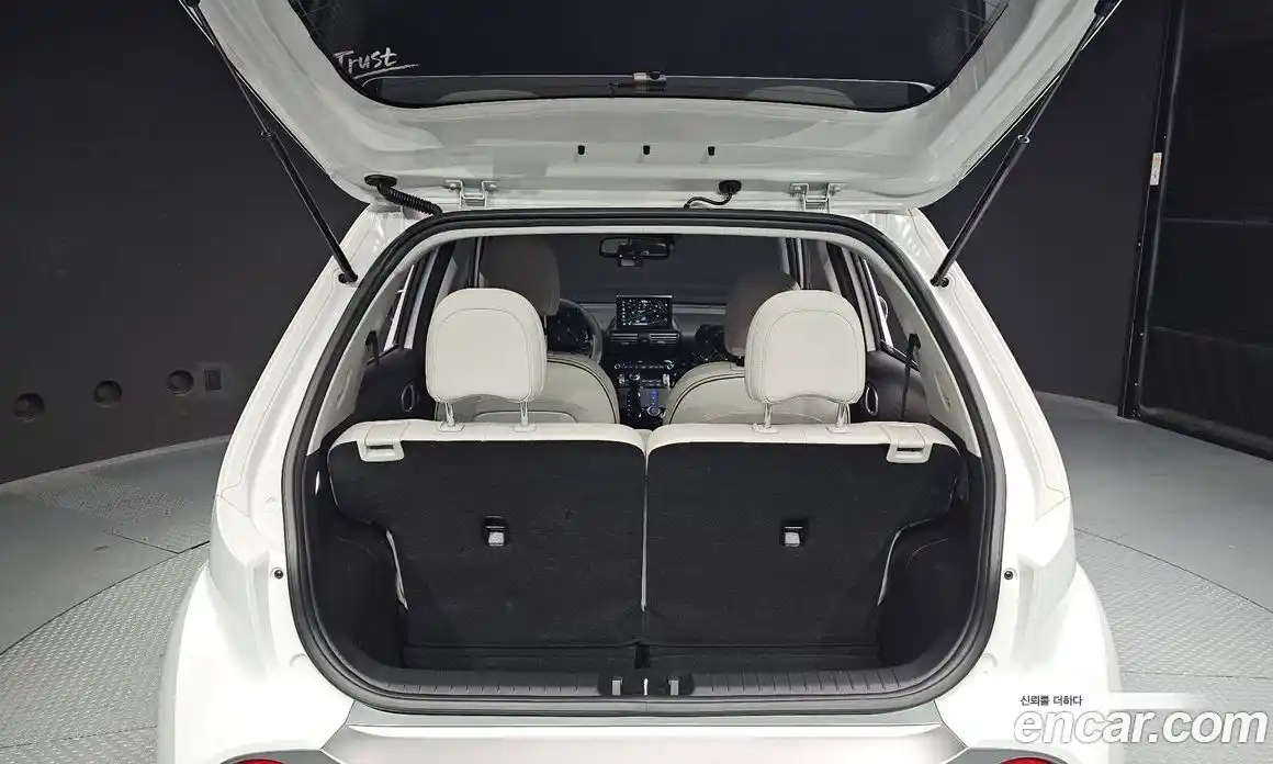 Hyundai Casper 2023 1.0 Автомат в Москве № 112982, фото 14