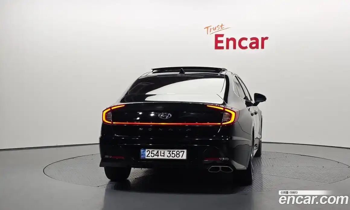 Hyundai Sonata 2022 1.6 Автомат в Москве № 113165, фото 4