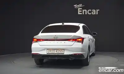 Hyundai Avante 2023 1.6 Автомат в Москве № 122402, миниатюра 3