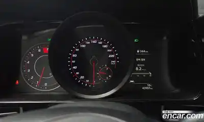 Hyundai Avante 2023 1.6 Автомат в Москве № 122402, миниатюра 5