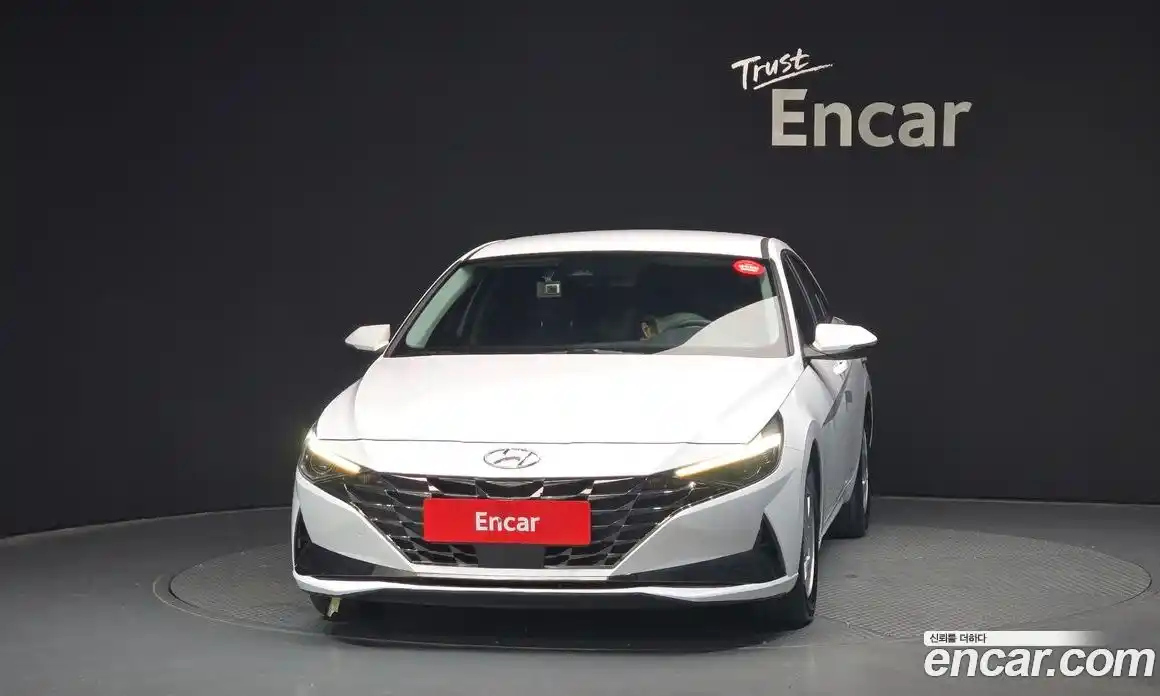 Hyundai Avante 2023 1.6 Автомат в Москве № 122402, фото 9