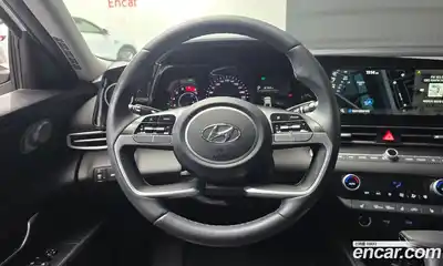 Hyundai Avante 2023 1.6 Автомат в Москве № 122402, миниатюра 10