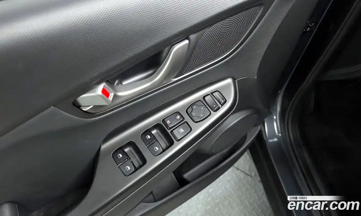 Hyundai Kona 2020 1.6 Автомат в Москве № 124850, фото 3