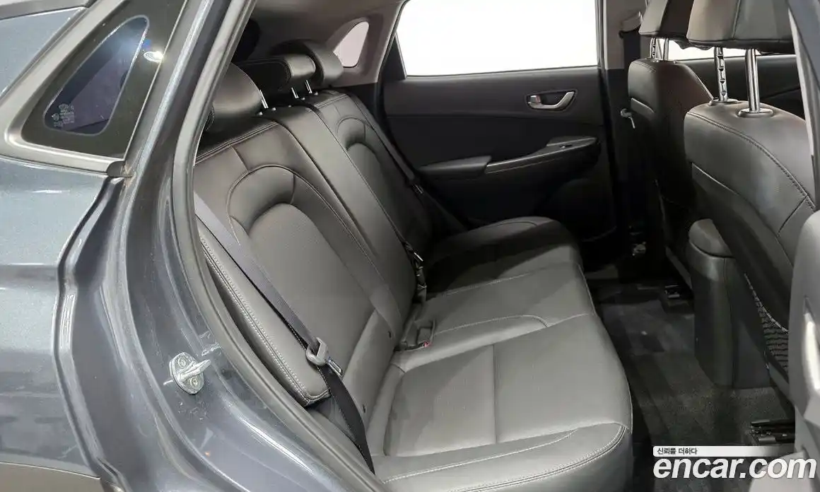 Hyundai Kona 2020 1.6 Автомат в Москве № 124850, фото 8