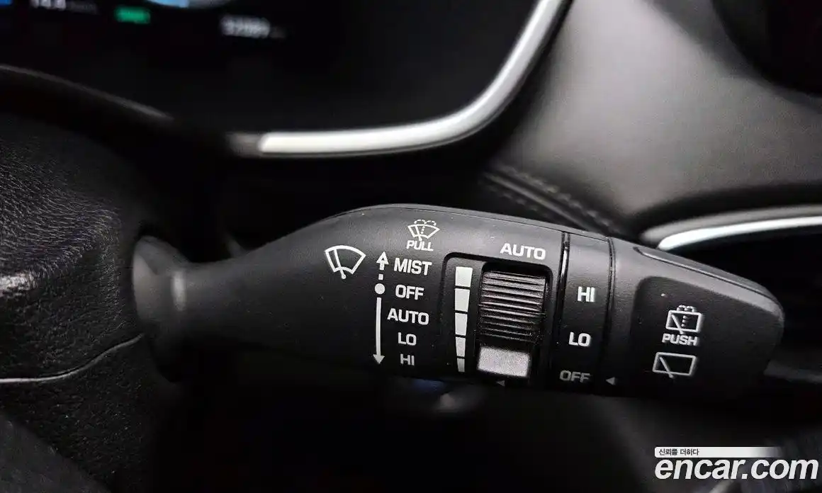 Hyundai Santa Fe 2023 1.6 Автомат в Москве № 125467, фото 11