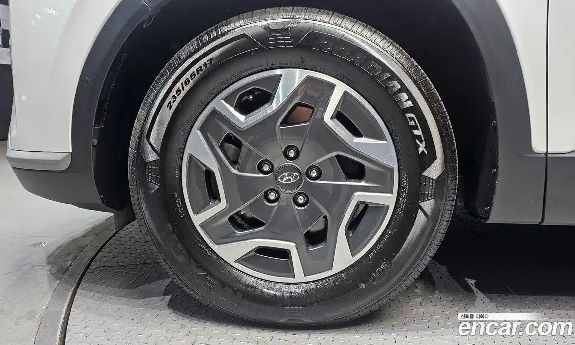 Hyundai Santa Fe 2023 1.6 Автомат в Москве № 125467, фото 13