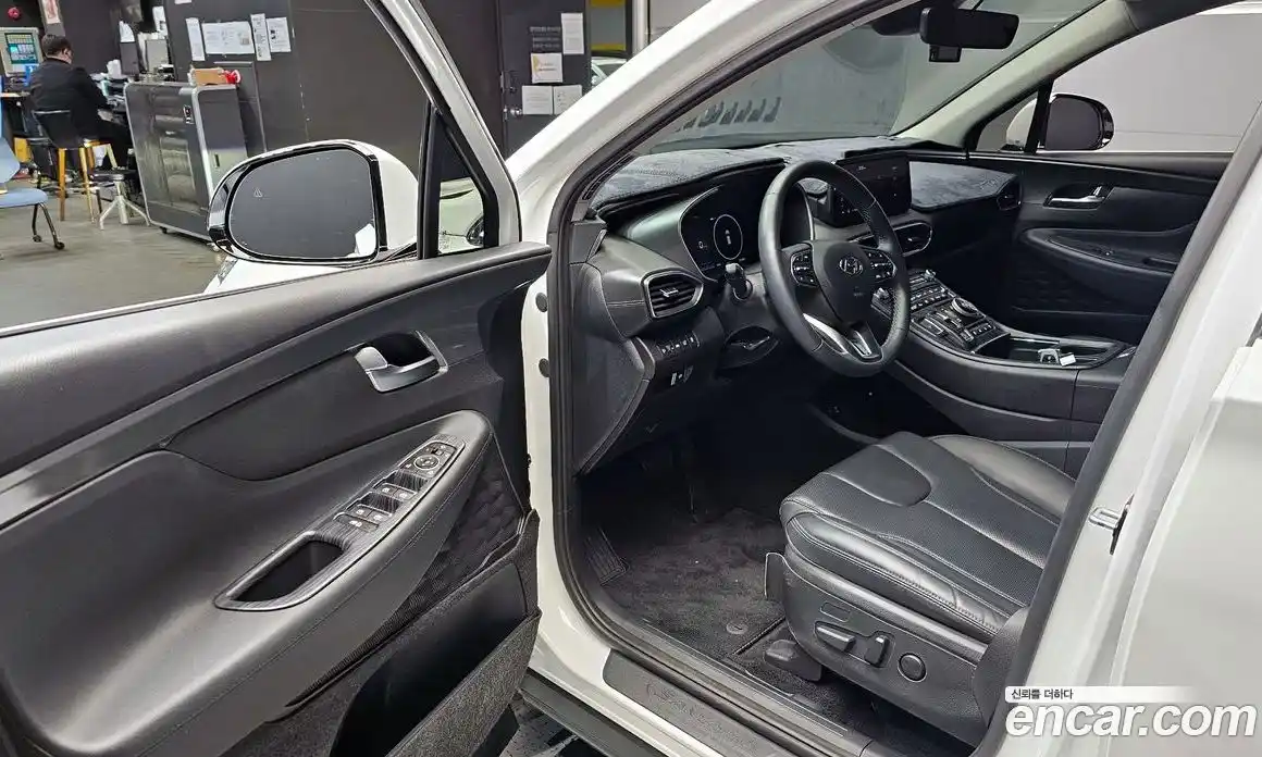 Hyundai Santa Fe 2023 1.6 Автомат в Москве № 125467, фото 5