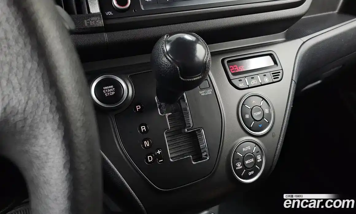 Kia Ray 2024 1.0 Автомат в Москве № 131448, фото 13