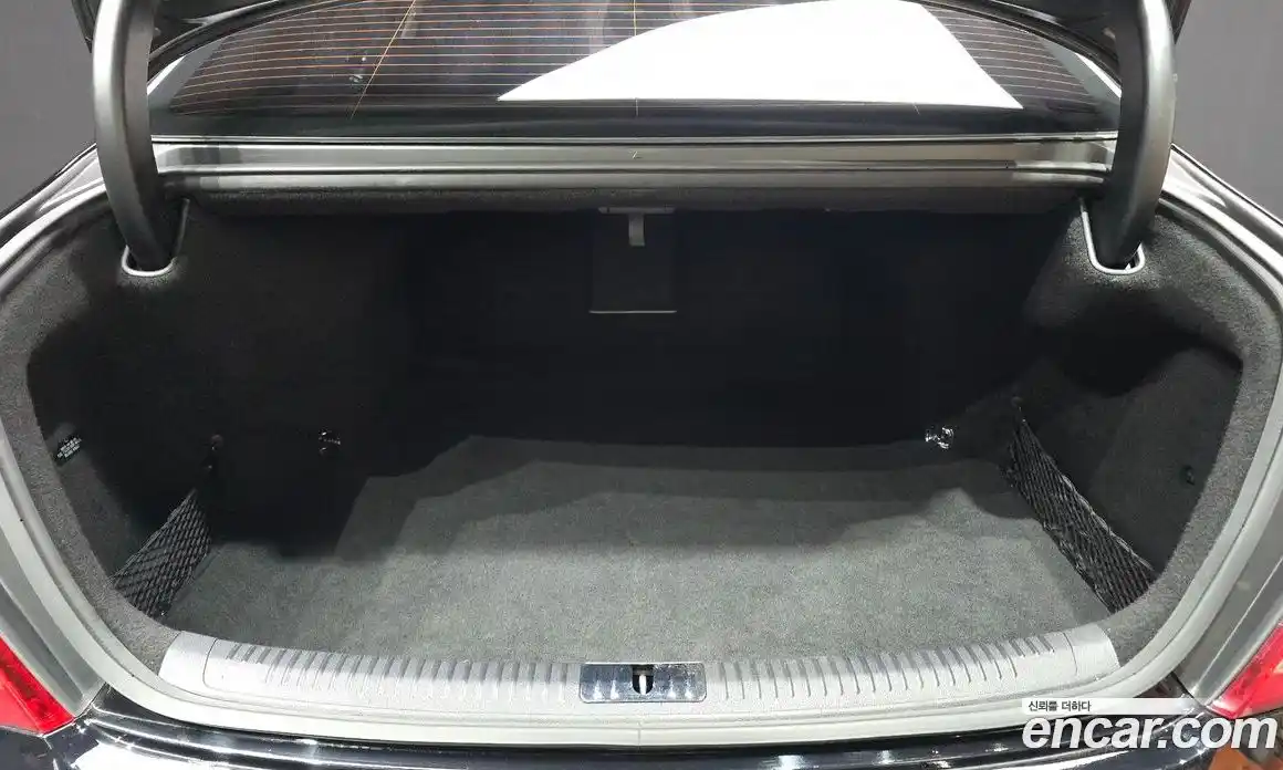 Genesis EQ900 2016 3.8 Автомат в Москве № 135246, фото 9