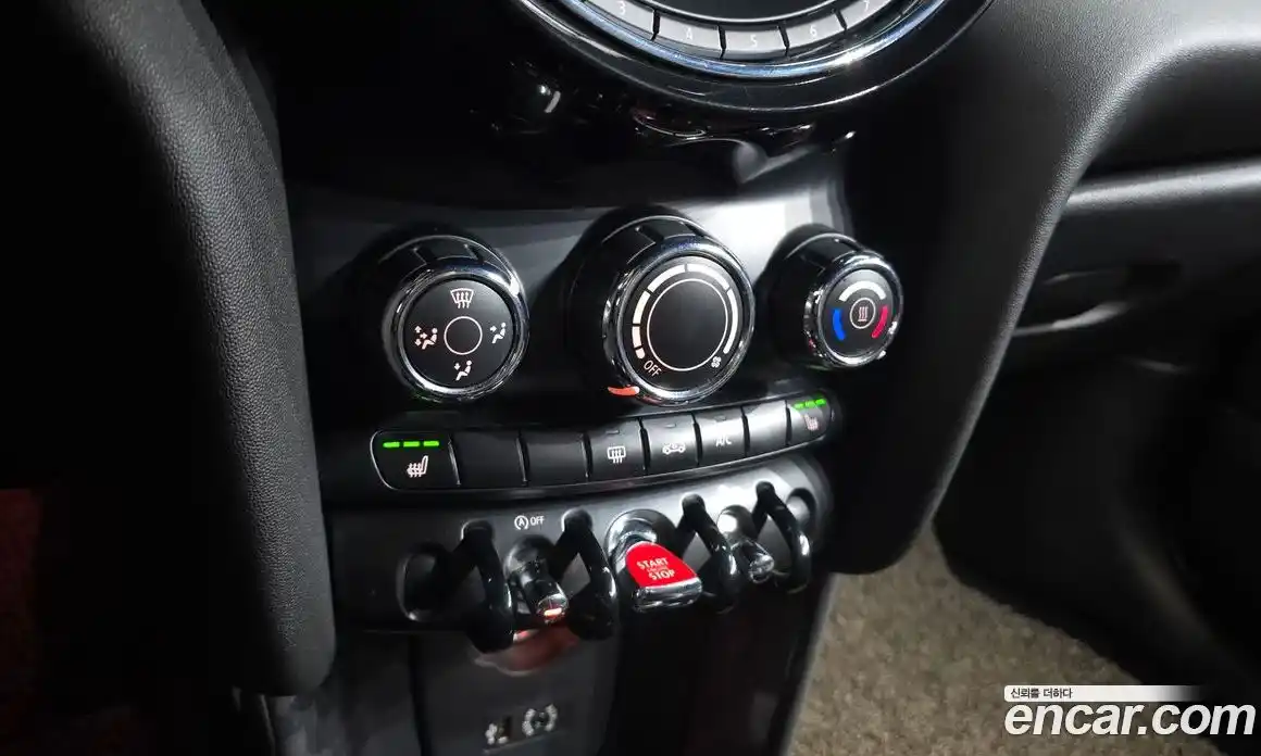 Mini Cooper 2014 1.5 Автомат в Москве № 141470, фото 11