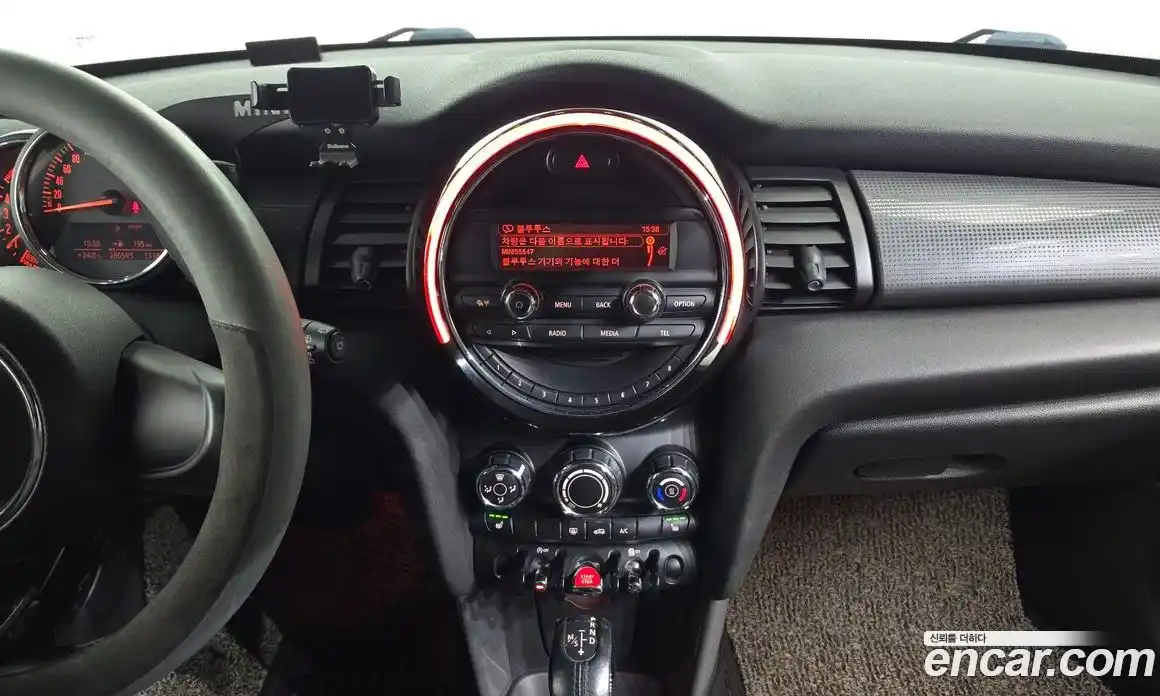 Mini Cooper 2014 1.5 Автомат в Москве № 141470, фото 14