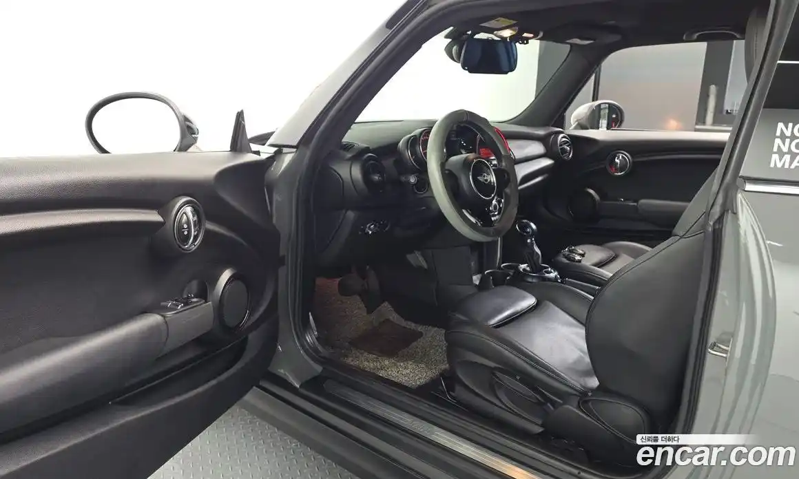 Mini Cooper 2014 1.5 Автомат в Москве № 141470, фото 10