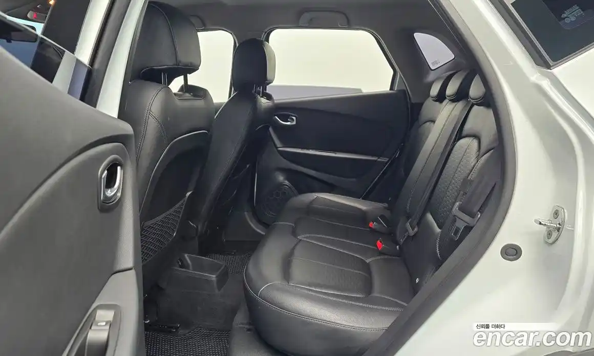 Renault QM3 2018 1.5 Автомат в Москве № 147549, фото 1