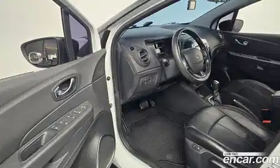 Renault QM3 2018 1.5 Автомат в Москве № 147549, миниатюра 9