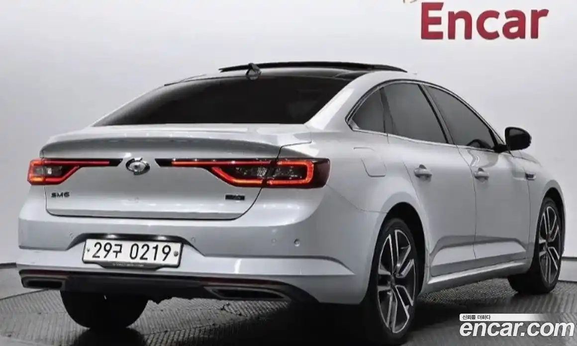 Renault SM6 2016 1.6 Автомат в Москве № 152997, фото 3