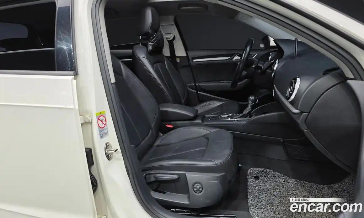 Audi A3 2015 1.6 Автомат в Москве № 154076, фото 18