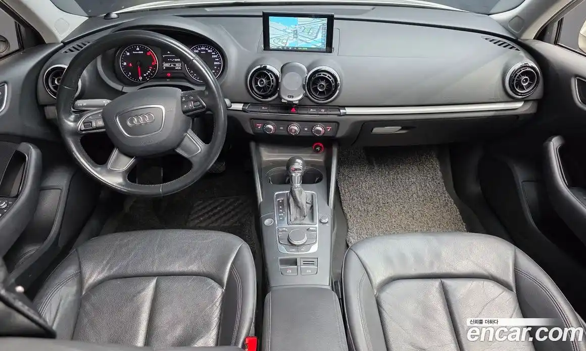 Audi A3 2015 1.6 Автомат в Москве № 154076, фото 4