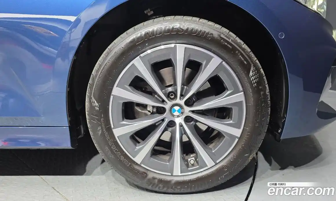 BMW 3-Series 2024 2.0 Автомат в Москве № 154285, фото 5