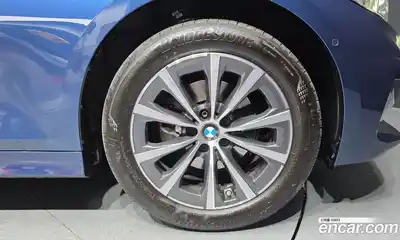 BMW 3-Series 2024 2.0 Автомат в Москве № 154285, миниатюра 5